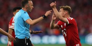 Bayern — PSG i wielkie kontrowersje. Dlaczego nie było karnego po zagraniu ręką?
