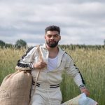 Aksel Rumenov wygrał „Farmę” i zdradził, co zrobi z nagrodą. W „halo tu polsat” padły mocne słowa