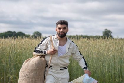 Aksel Rumenov wygrał „Farmę” i zdradził, co zrobi z nagrodą. W „halo tu polsat” padły mocne słowa