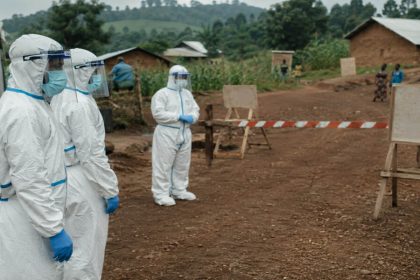 Nowa epidemia w Afryce. Dlaczego wirus Ebola budzi niepokój przy granicy z Ugandą?