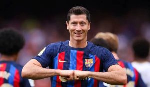 Robert Lewandowski odchodzi z Barcelony. Co dalej z polskim napastnikiem?