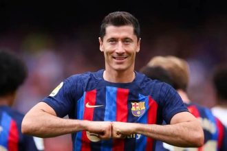 Robert Lewandowski odchodzi z Barcelony. Co dalej z polskim napastnikiem?