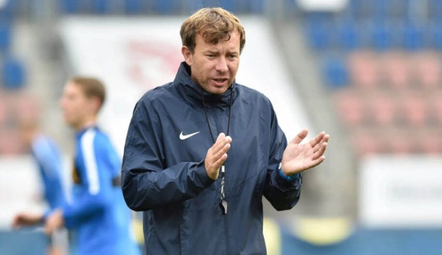 Petr Vlachovsky ukarany przez UEFA. Co zrobił trener z czeskiej piłki kobiecej?