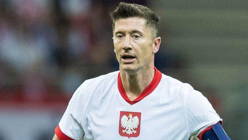 Robert Lewandowski wróci do Bayernu? Niemcy wskazują zaskakujący scenariusz