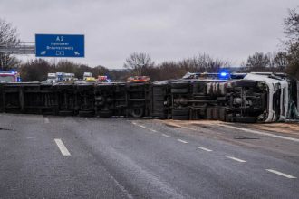 Wypadek na A2 koło Nowego Tomyśla. Jaki objazd wybrano i gdzie zjechać z trasy?