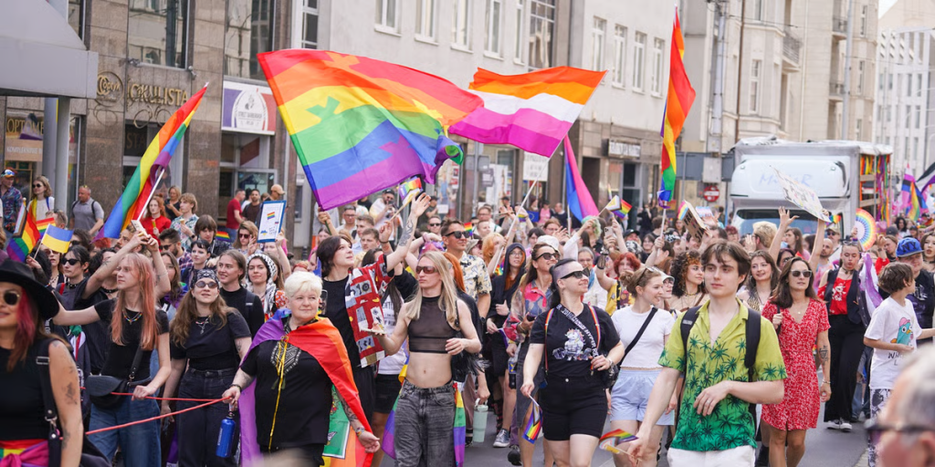 Parada Równości 2026 w Warszawie. Trasa, godzina startu i utrudnienia w centrum