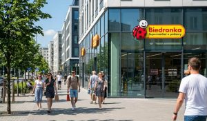 Czy sklepy są otwarte w Boże Ciało 2026? Biedronka, Lidl, Żabka, Dino i zakupy 4 czerwca