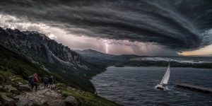 Burze i alerty 23/24 czerwca. Tatry, Bałtyk, Mazury i wyjazdy outdoor — gdzie uważać?