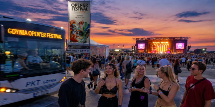 Open’er Festival 2026: darmowe autobusy, opaski i parking. Co trzeba wiedzieć przed wyjazdem do Gdyni?