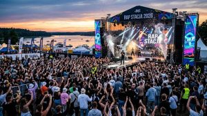 Rap Stacja 2026 startuje 8 lipca. Harmonogram, line-up, bilety i before w Sławie