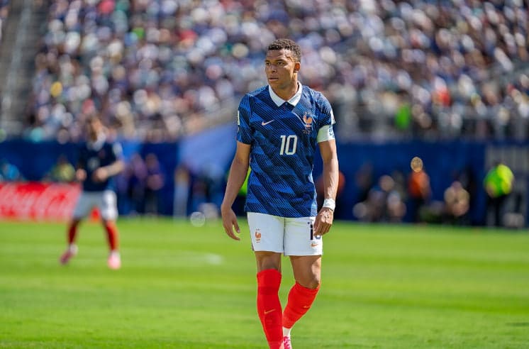 Klasyfikacja strzelców MŚ 2026 przed finałem. Mbappé ma 10 goli — co musi zrobić Messi?