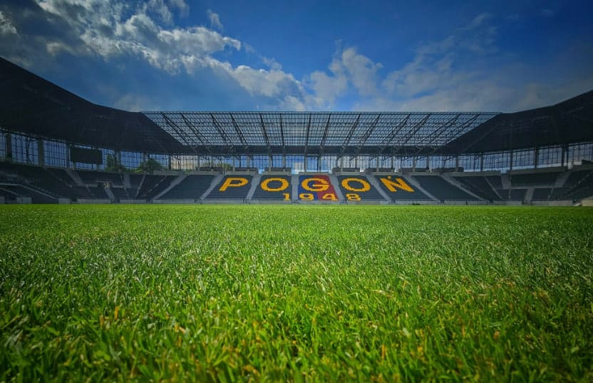 Pogoń Szczecin – Motor Lublin dzisiaj. O której mecz i gdzie oglądać online?