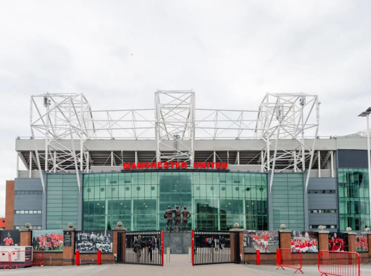 Manchester United – AC Milan we Wrocławiu. O której mecz i gdzie oglądać?