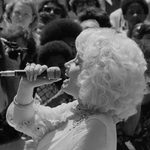 Dolly Parton nie żyje. Na co zmarła legenda country i co wiadomo