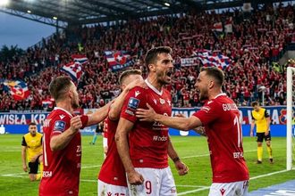 Wisła wygrała pierwsze ekstraklasowe derby z Wieczystą. Sánchez znów zrobił różnicę